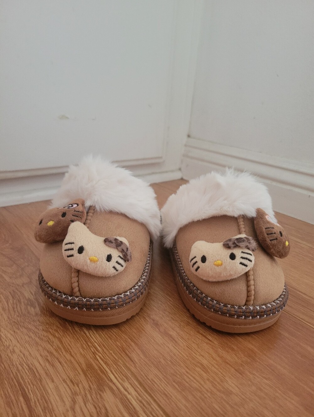 Hello Kitty Brown and Cream Womens Slippers with 3D Faces